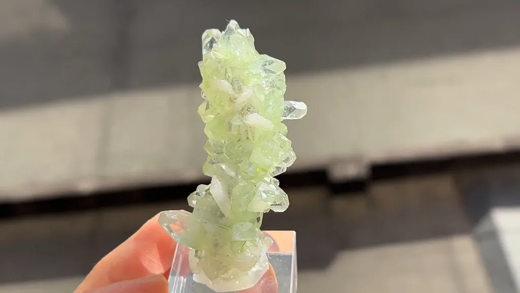Fluorapophyllite with Stilbite - image 5
