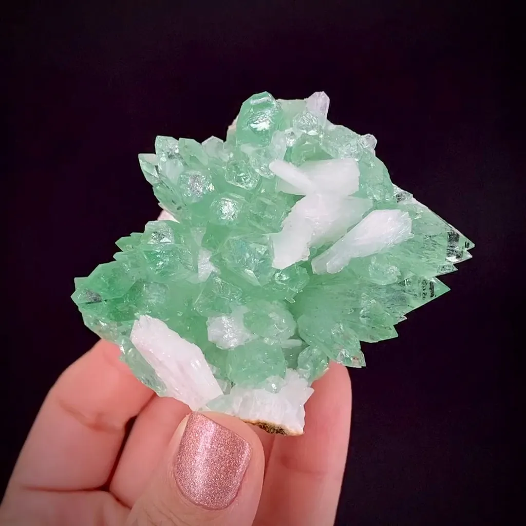 Fluorapophyllite with Stilbite (old style) image