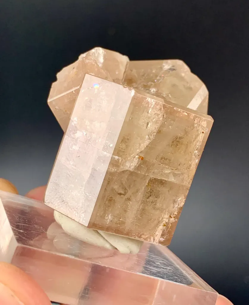 Fluorescent Fluorapatite from Pakistan - image 8