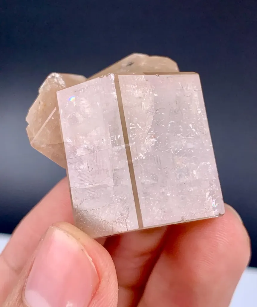 Fluorescent Fluorapatite from Pakistan - image 5
