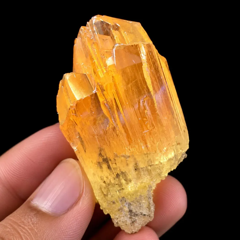 Fluorescent Yellow Triphane Kunzite with Spikes from Afghanistan - image 8