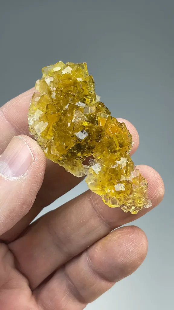 Fluorite - image 2