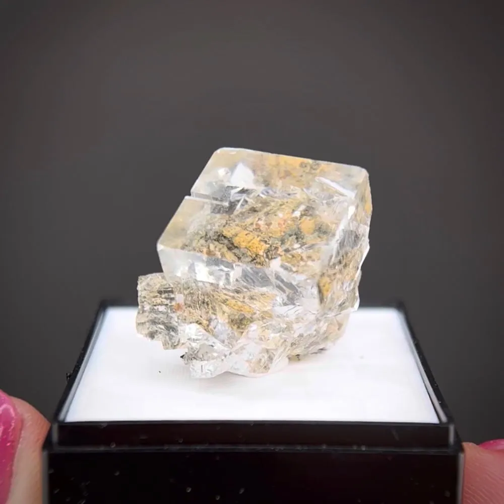 Fluorite - image 2