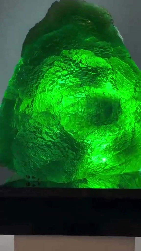Fluorite - image 2