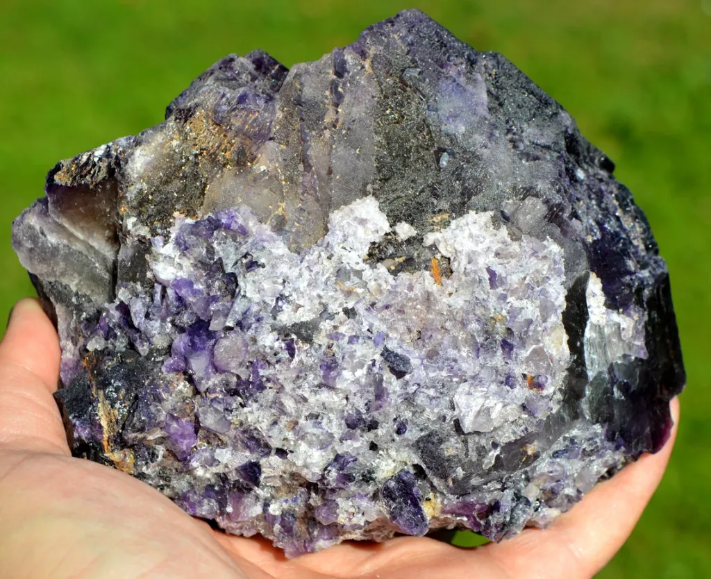 Fluorite 1550 grams - Melchor Múzquiz, Múzquiz Municipality, Coahuila, Mexico - image 8