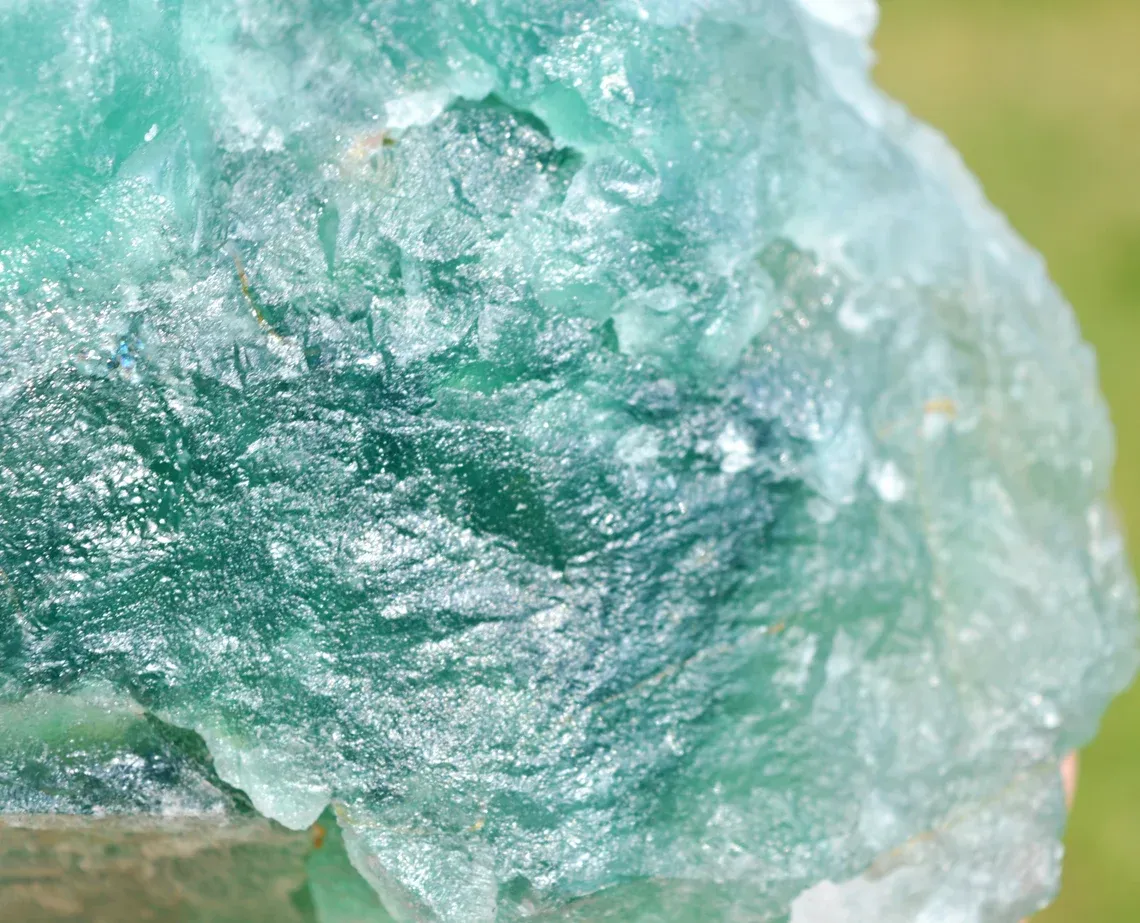 Fluorite 1671 grams - Huanzala Mine, Huallanca, Huallanca District, Bolognesi Province, Áncash, Peru - image 8