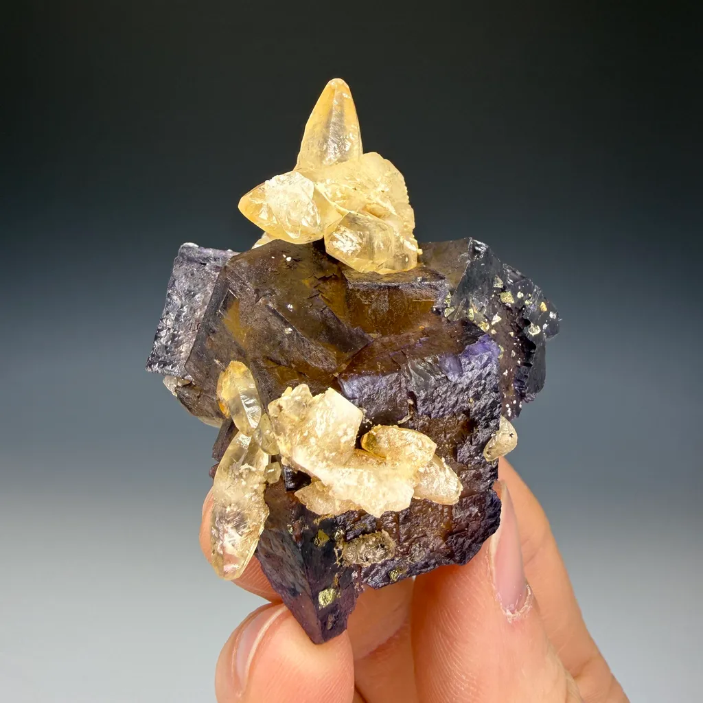 Fluorite image