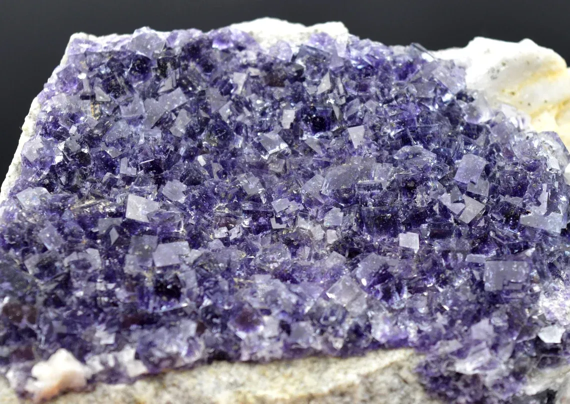 Fluorite 218 grams - Saint-Péray, Ardèche, Auvergne-Rhône-Alpes, France - image 3