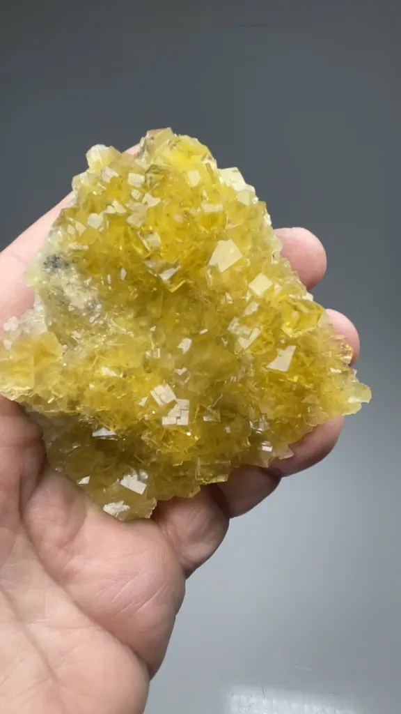 Fluorite - image 2