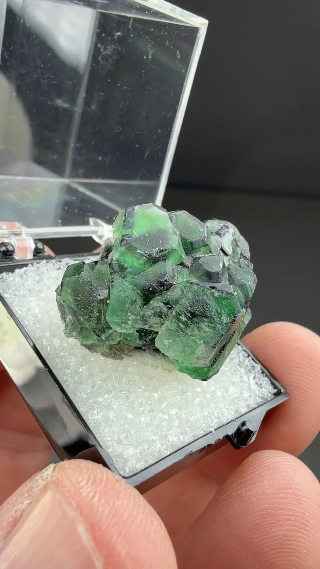 Fluorite - image 2