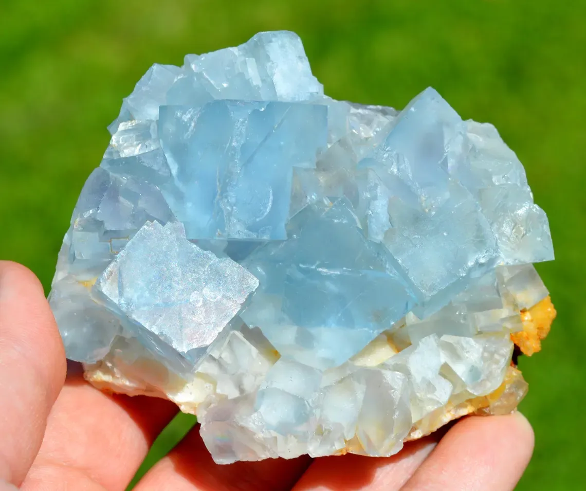 Fluorite 387 grams - Le Beix Mine, Saint-Germain-près-Herment, Riom, Puy-de-Dôme, France - image 1