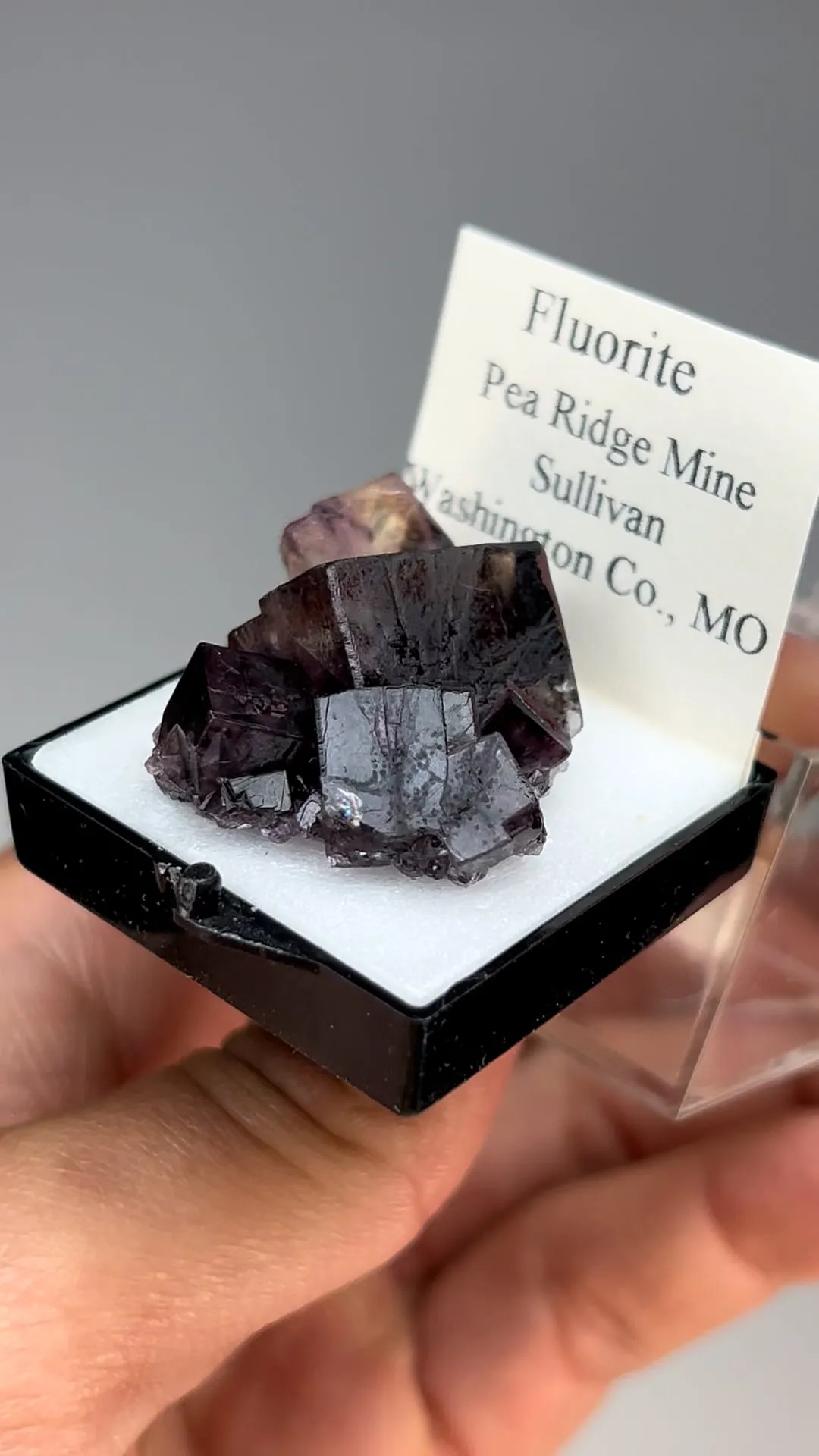 Fluorite - image 2