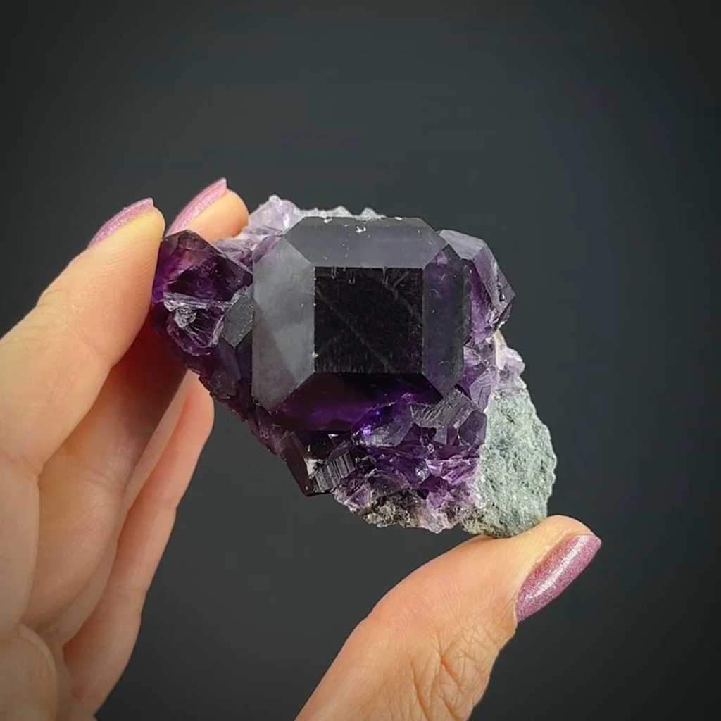 Fluorite - image 2