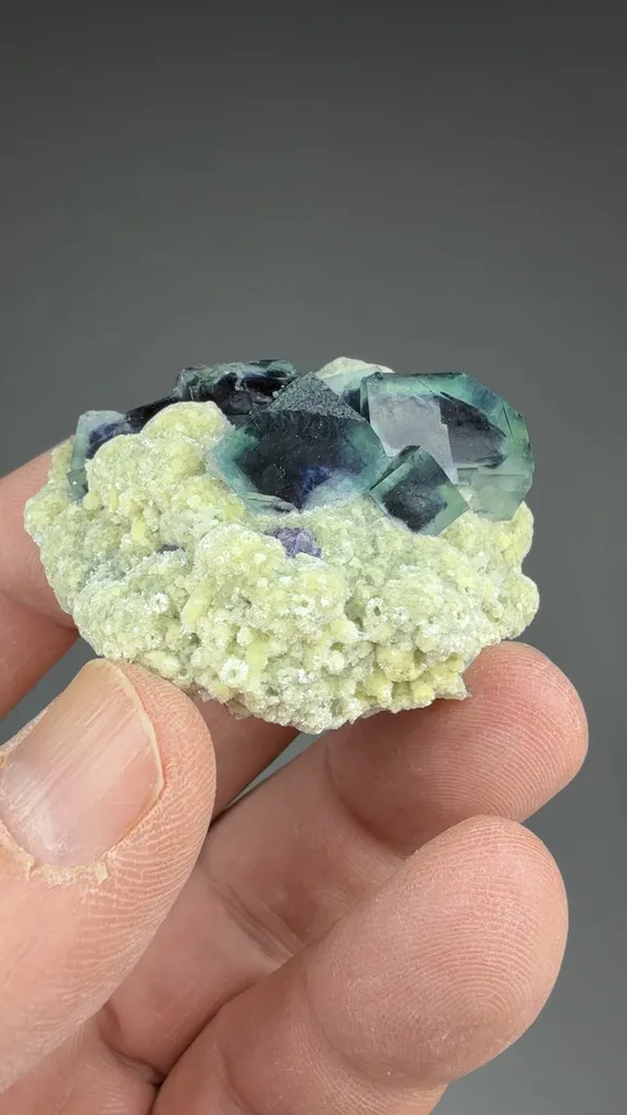 Fluorite - image 2