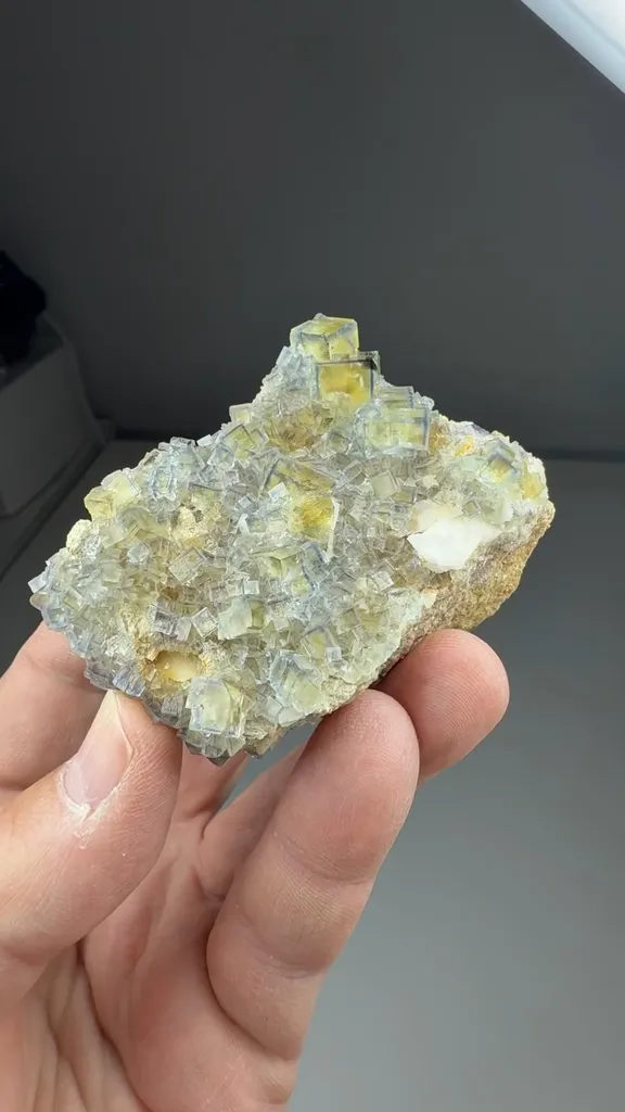 Fluorite - image 2