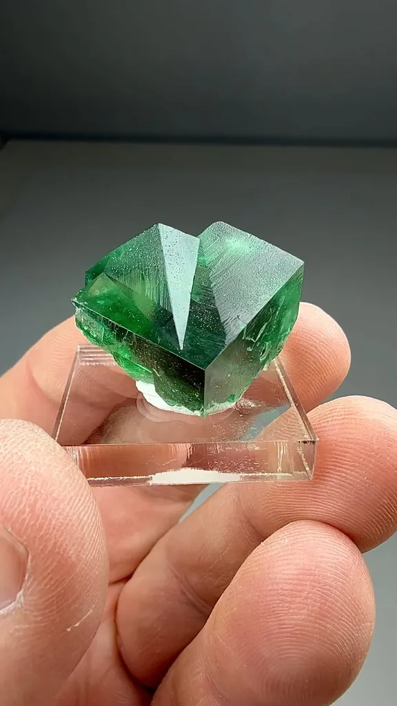 Fluorite - image 2