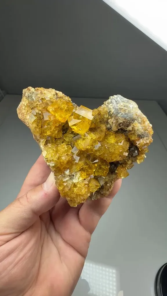 Fluorite - image 2