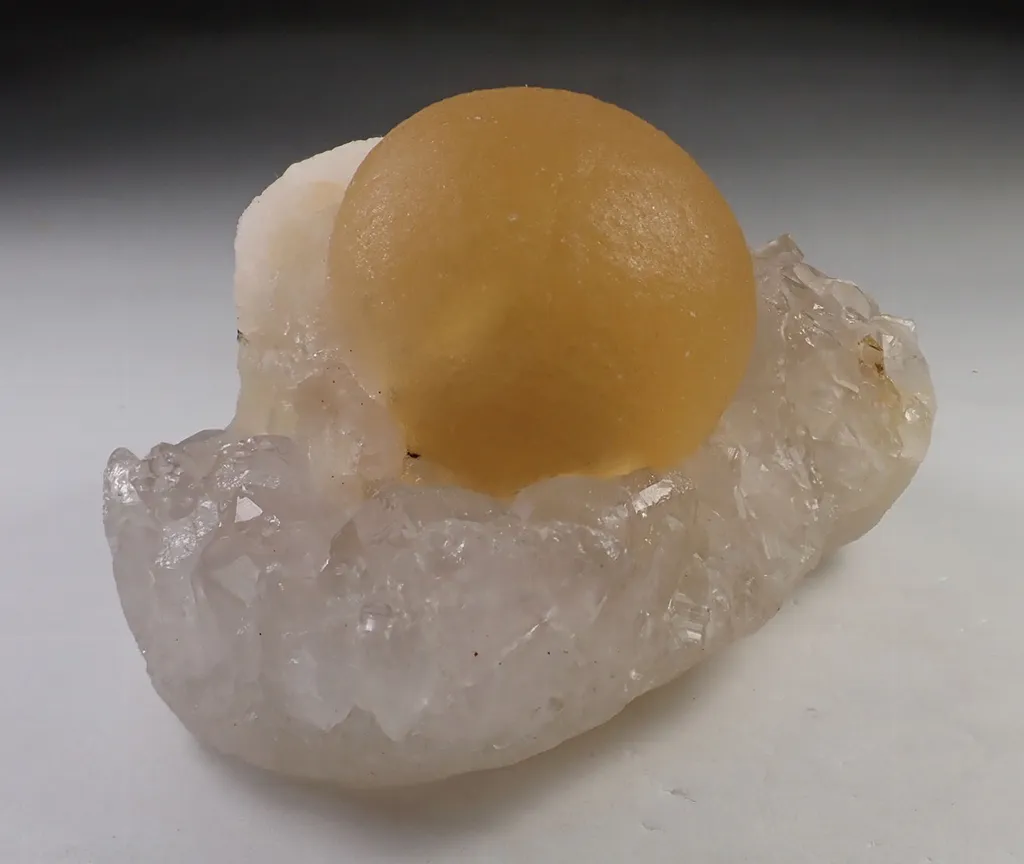 Fluorite - image 2