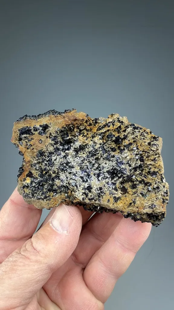 Fluorite - image 2