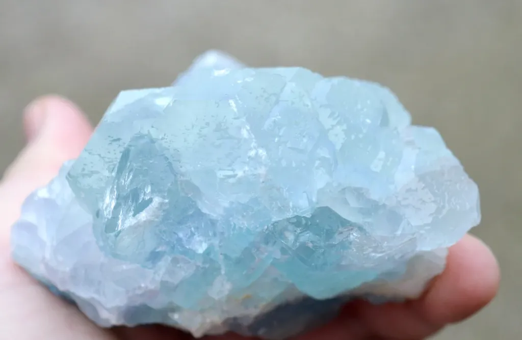 Fluorite 628 grams - Xia Yang Mine, Xia Yang city, Yongchun Co., Quanzhou, Fujian, China - image 4