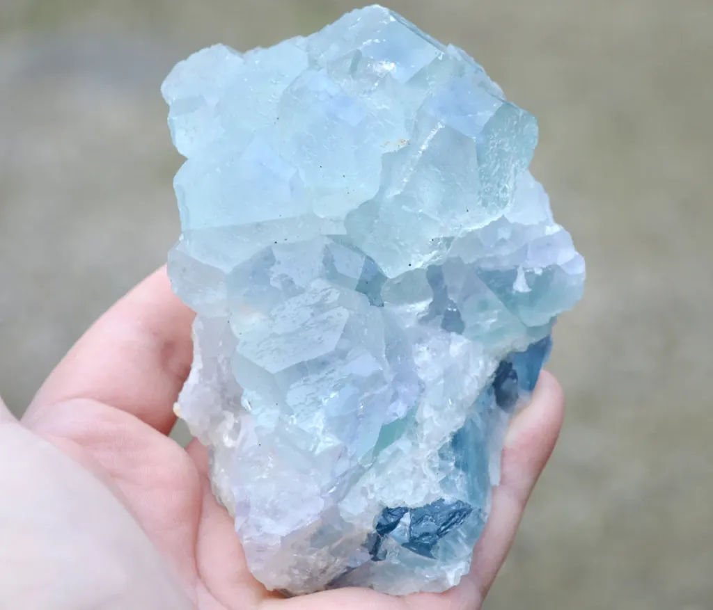 Fluorite 628 grams - Xia Yang Mine, Xia Yang city, Yongchun Co., Quanzhou, Fujian, China image