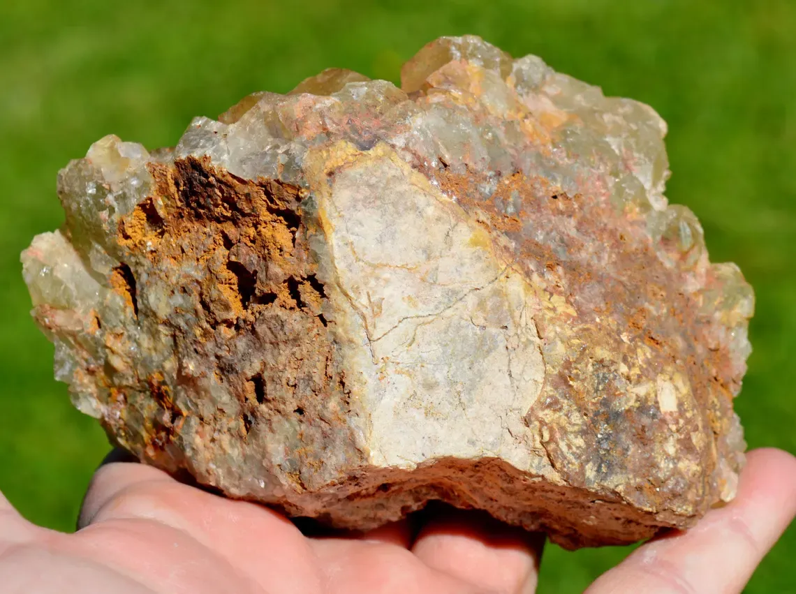 Fluorite 695 grams - Aouli, Mibladen, Midelt Circle, Midelt Province, Drâa-Tafilalet Region, Morocco - image 8