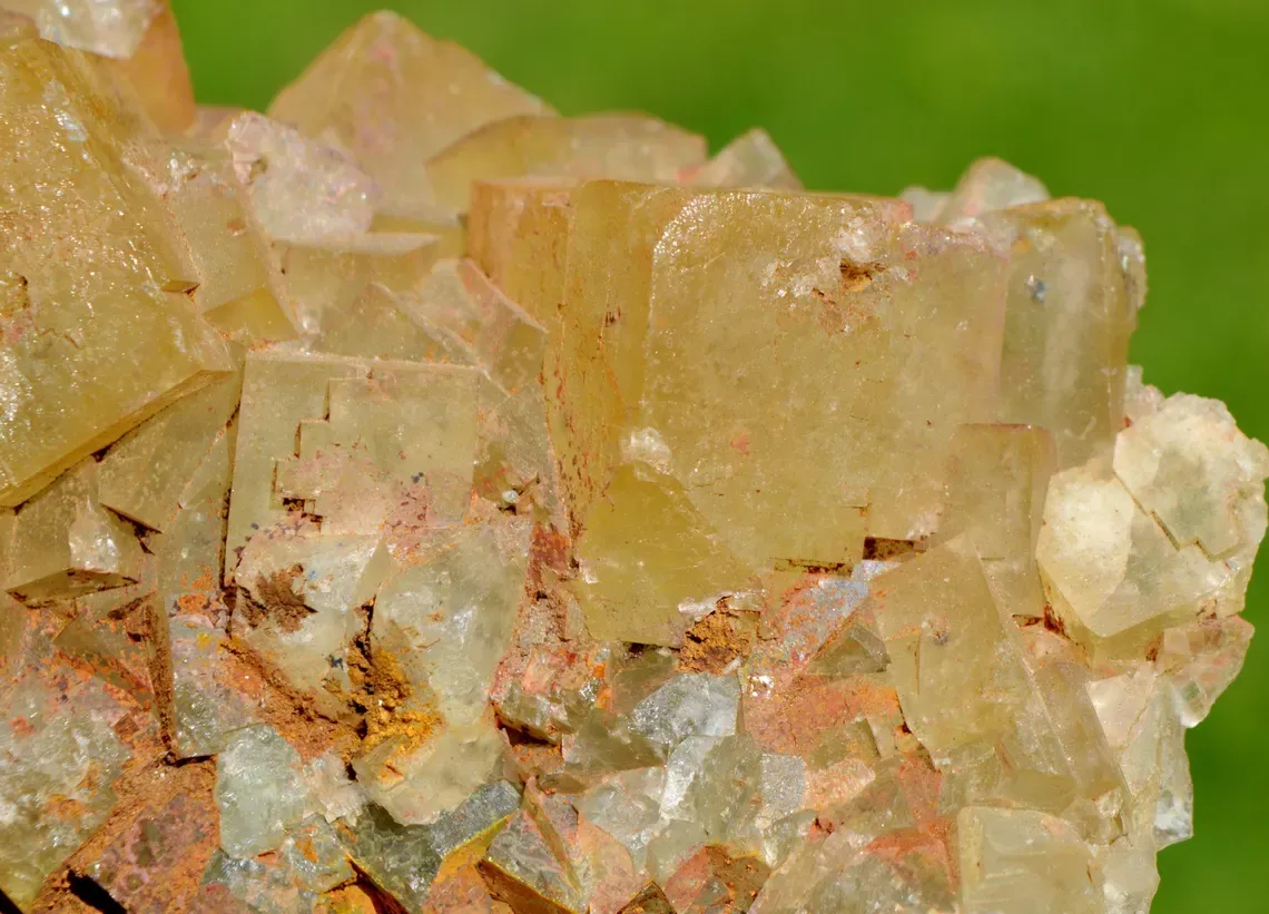 Fluorite 695 grams - Aouli, Mibladen, Midelt Circle, Midelt Province, Drâa-Tafilalet Region, Morocco - image 4