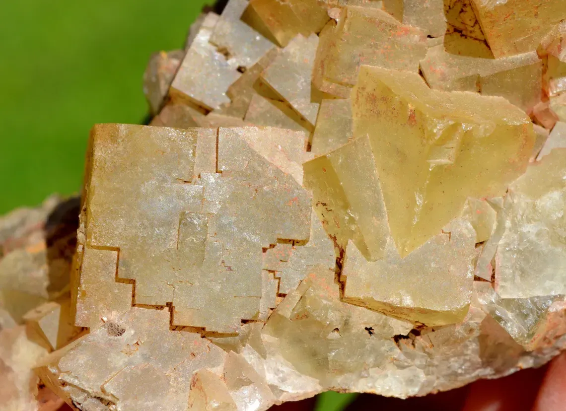 Fluorite 695 grams - Aouli, Mibladen, Midelt Circle, Midelt Province, Drâa-Tafilalet Region, Morocco - image 6