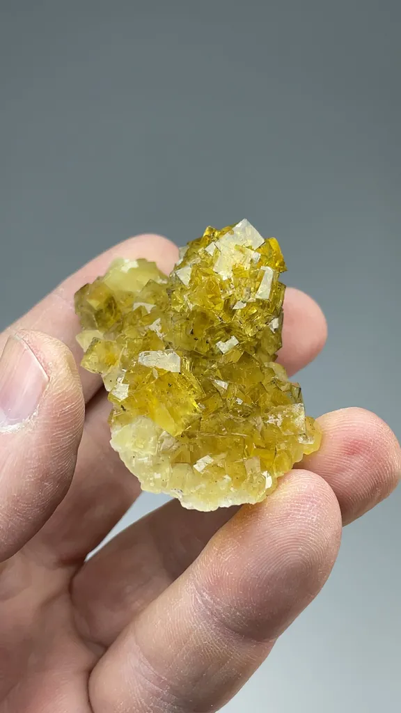 Fluorite - image 2