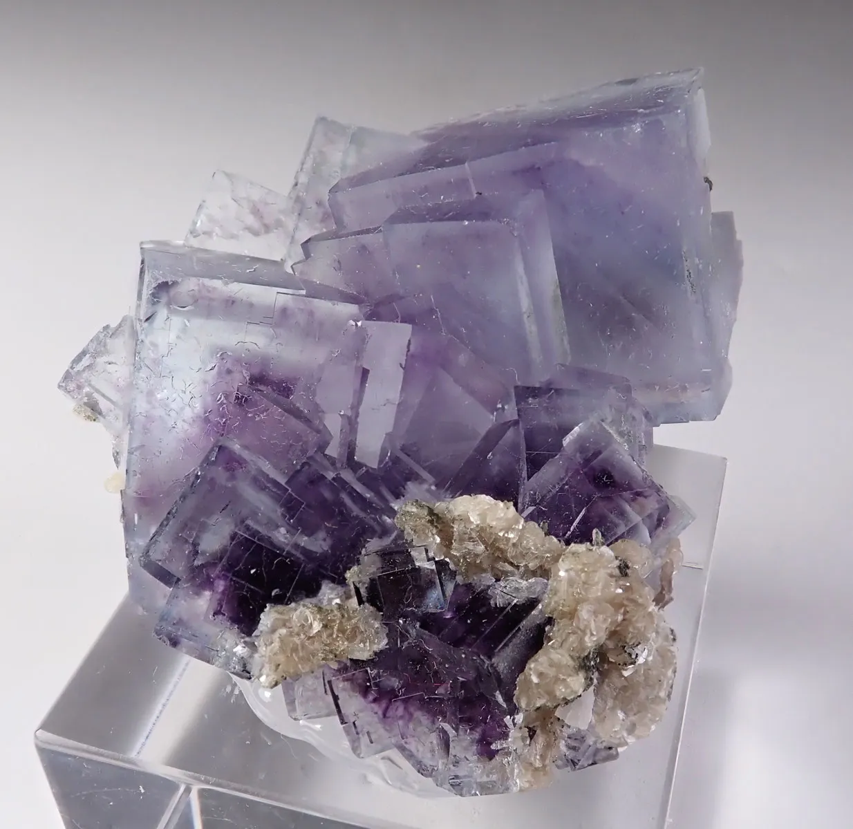 Fluorite - image 6