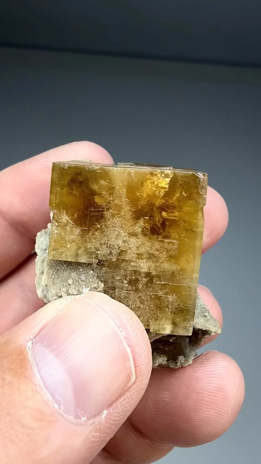 Fluorite (736) - image 2