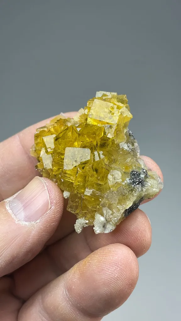 Fluorite - image 2