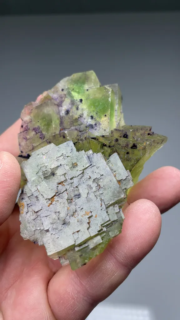 Fluorite - image 2
