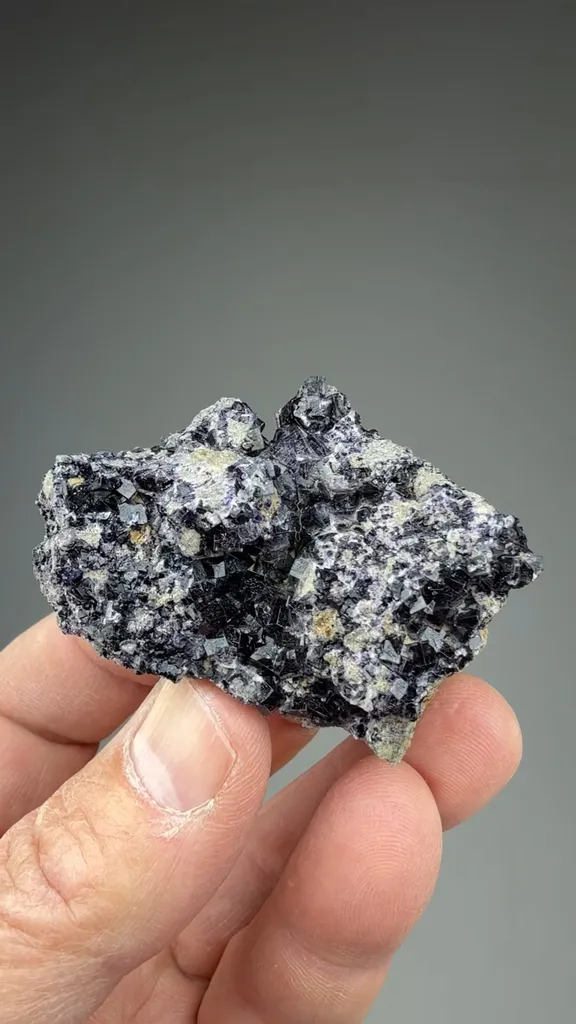 Fluorite - image 2