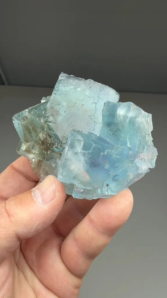Fluorite - image 2