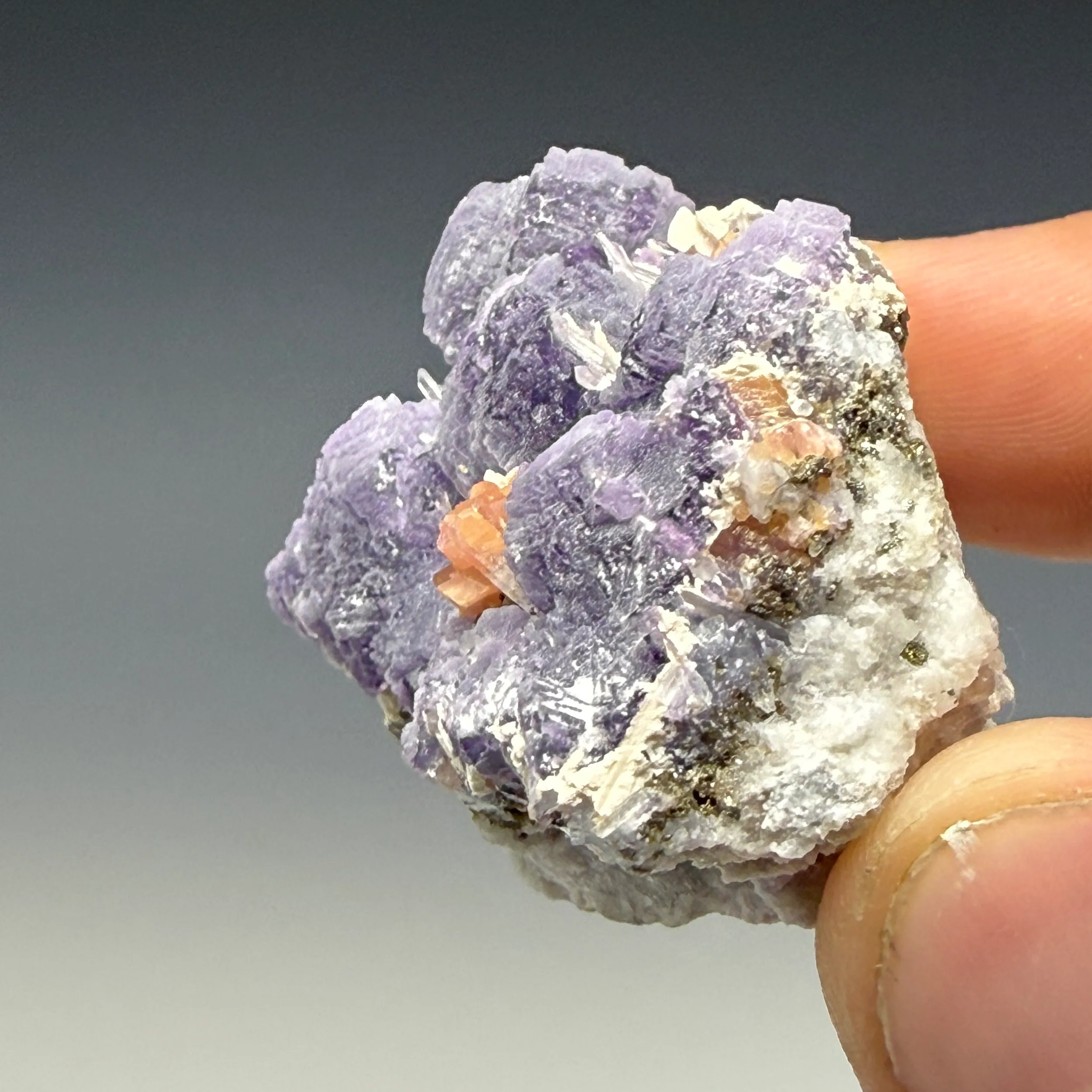 Fluorite - image 2