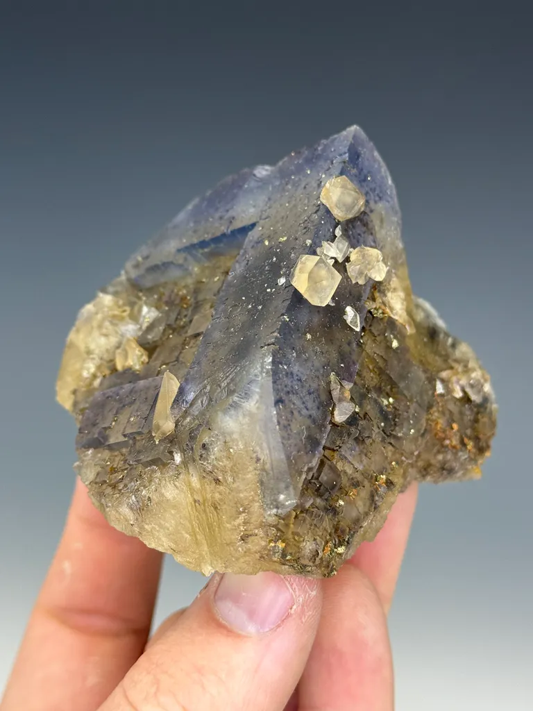 Fluorite - image 2
