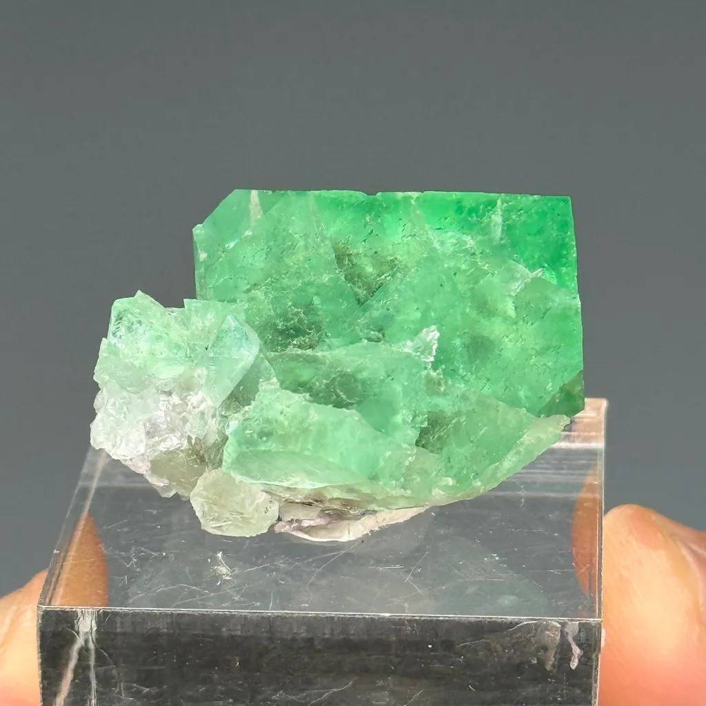 Fluorite - image 2