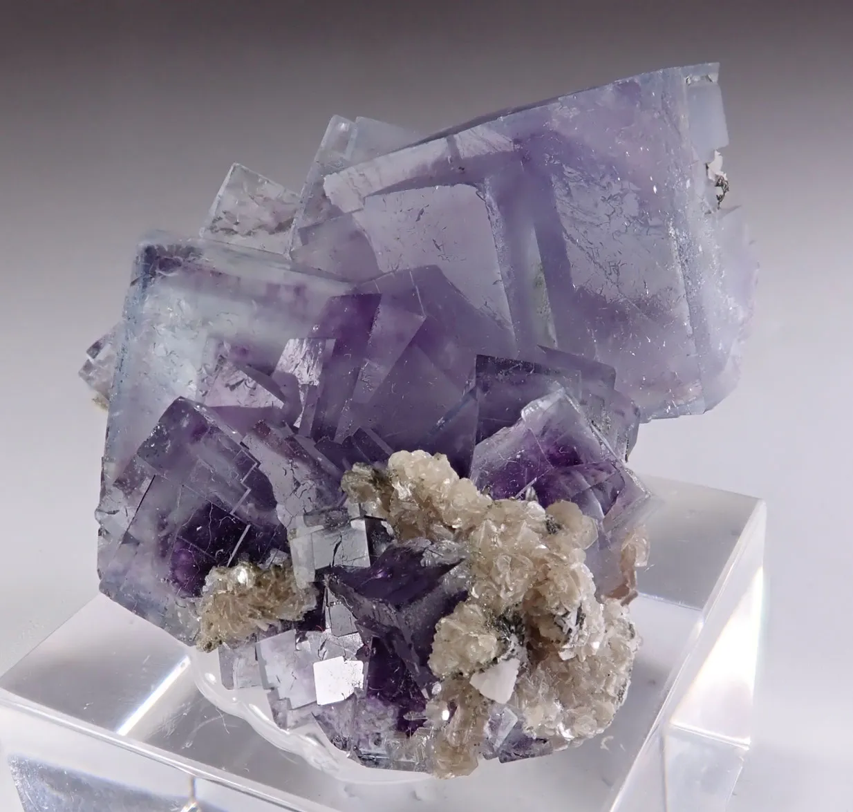 Fluorite - image 1