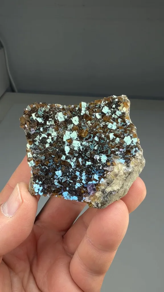 Fluorite - image 2