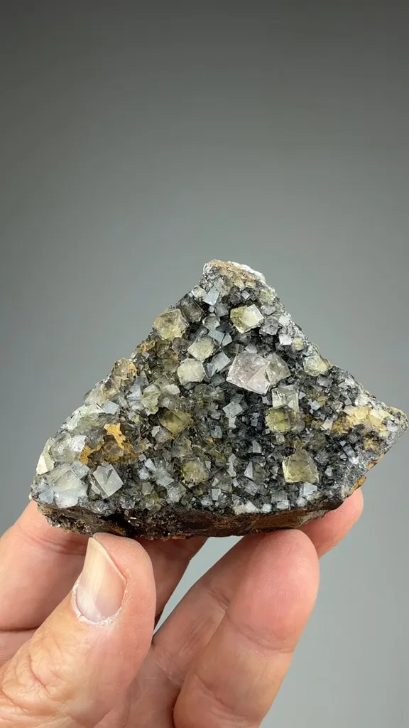 Fluorite - image 2