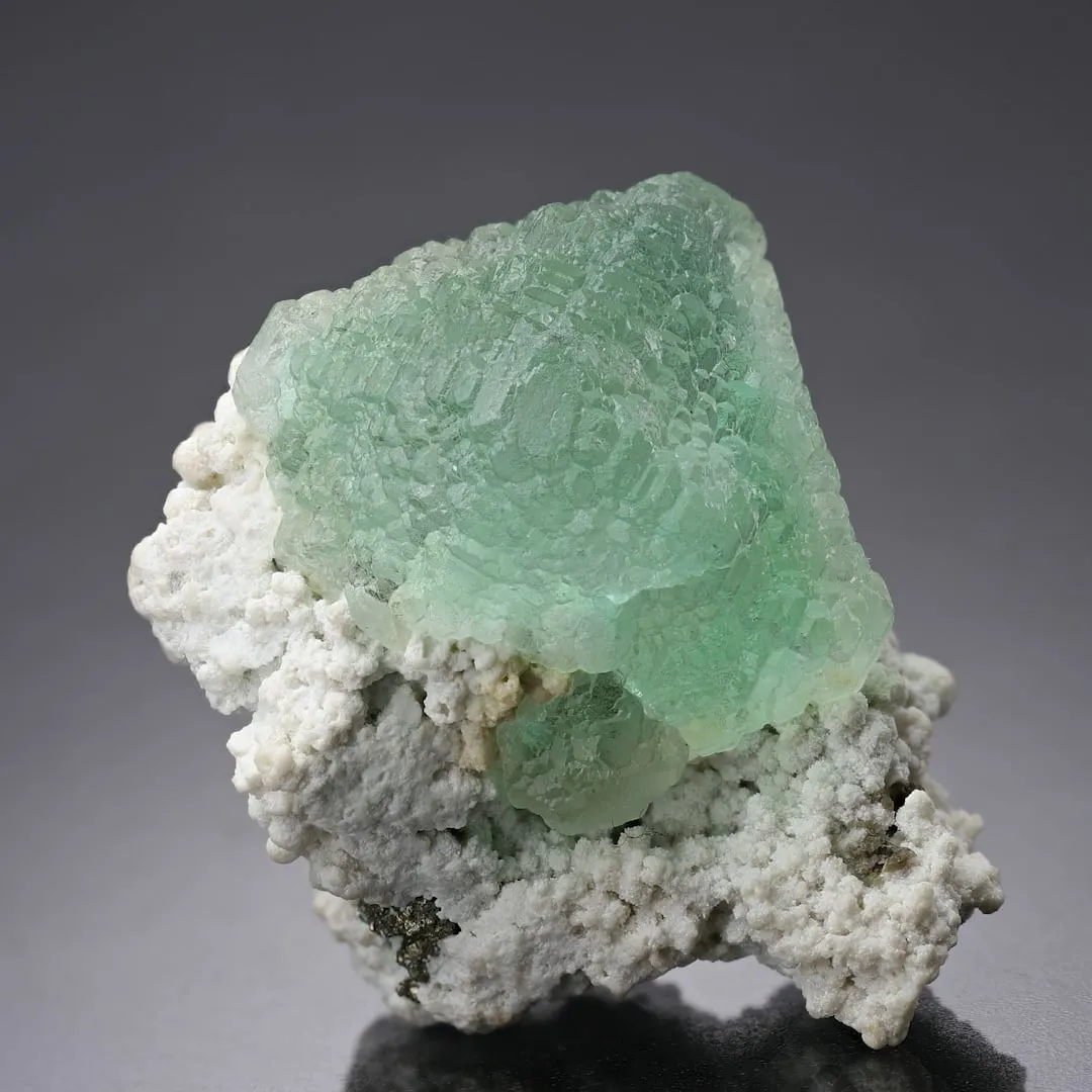 Fluorite - image 2