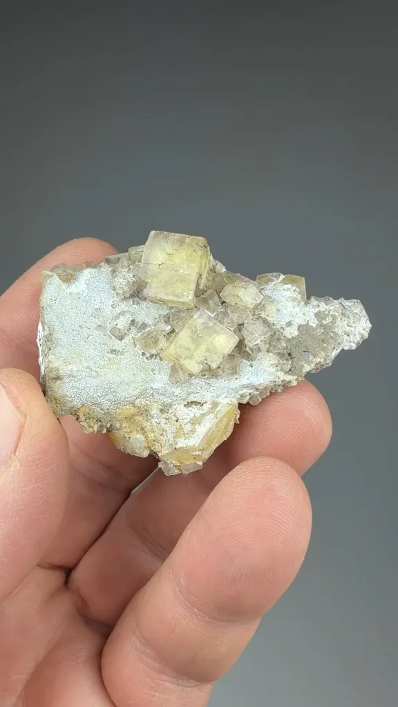Fluorite - image 2