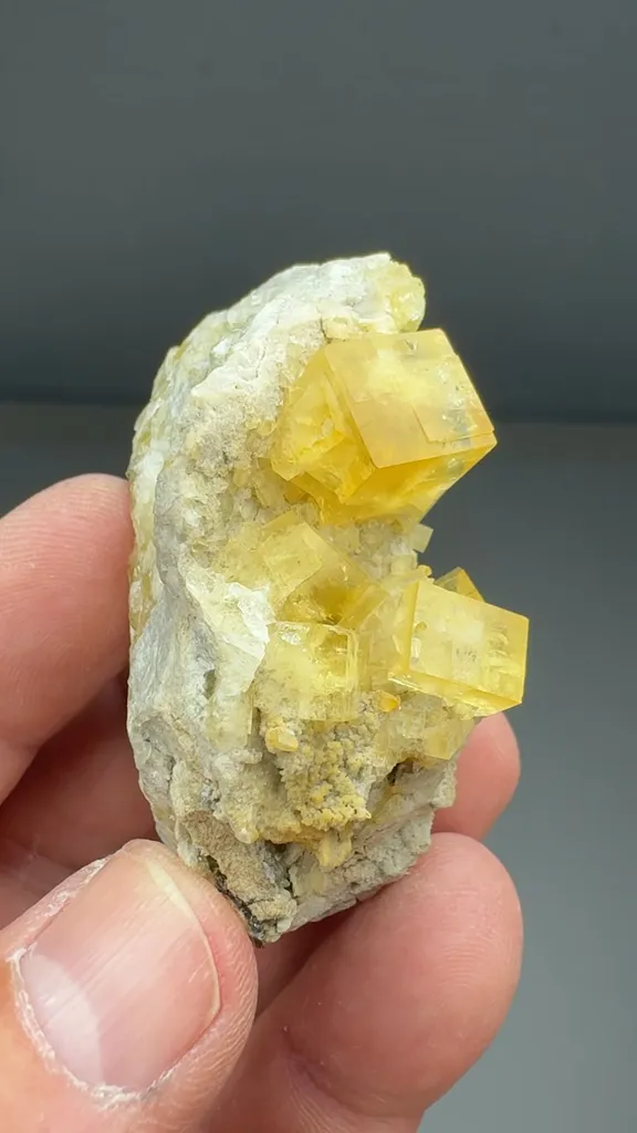 Fluorite - image 2