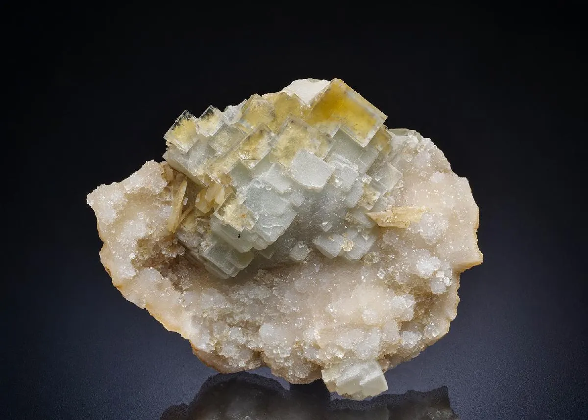 Fluorite and BARYTE with Quartz - image 1