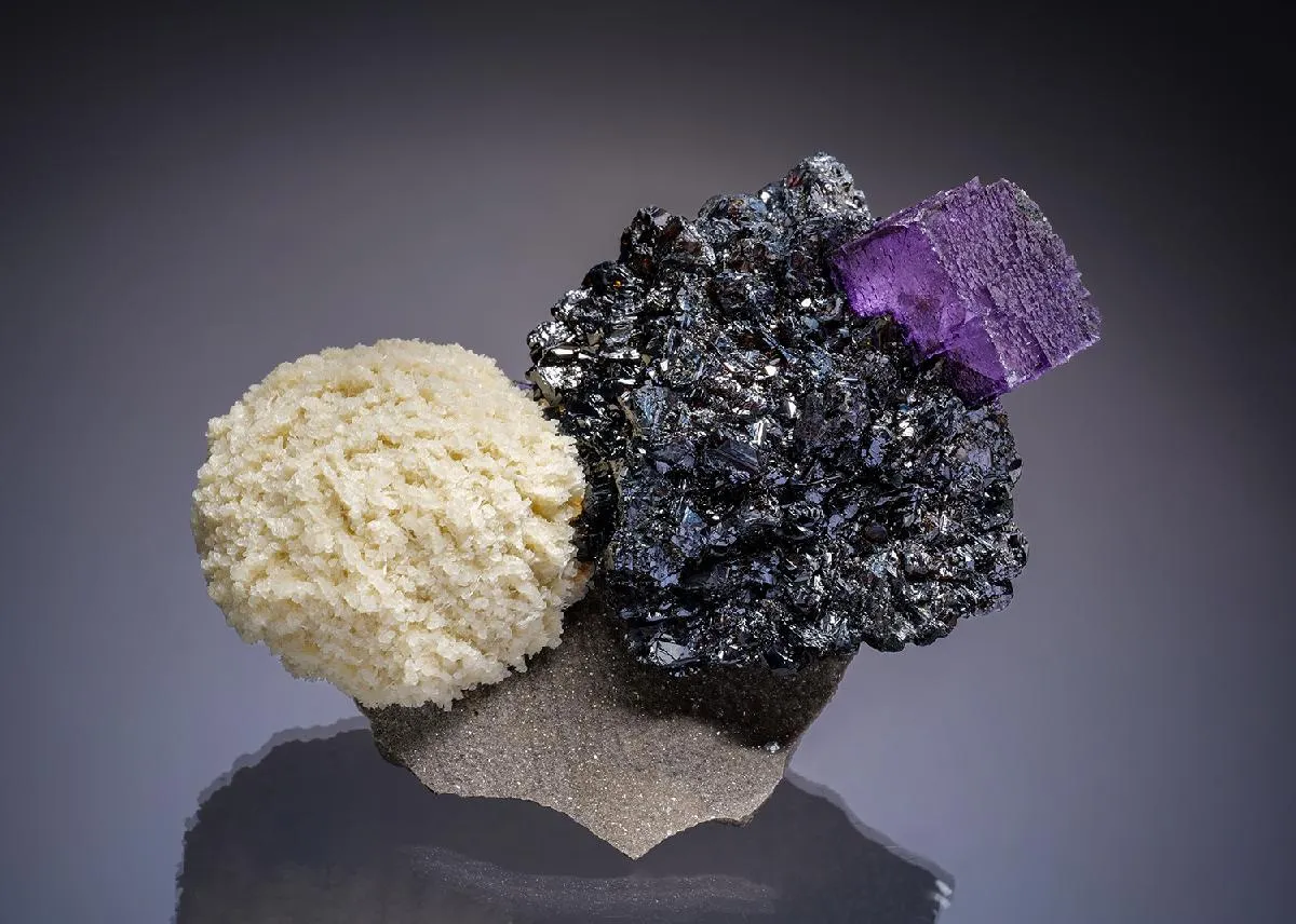 Fluorite and Baryte with Sphalerite - image 1