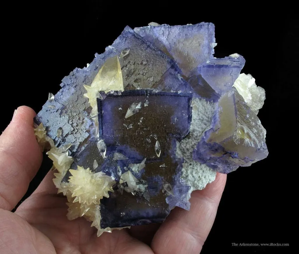 Fluorite and Calcite With Baryte, on Sphalerite - image 6