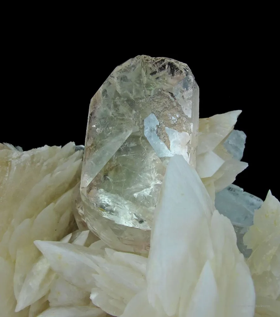 Fluorite and Calcite With Muscovite image