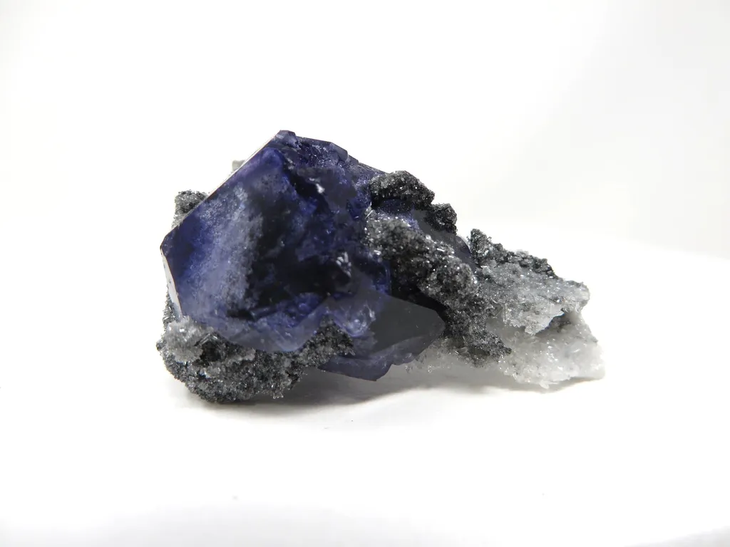 Fluorite and Quartz - image 2