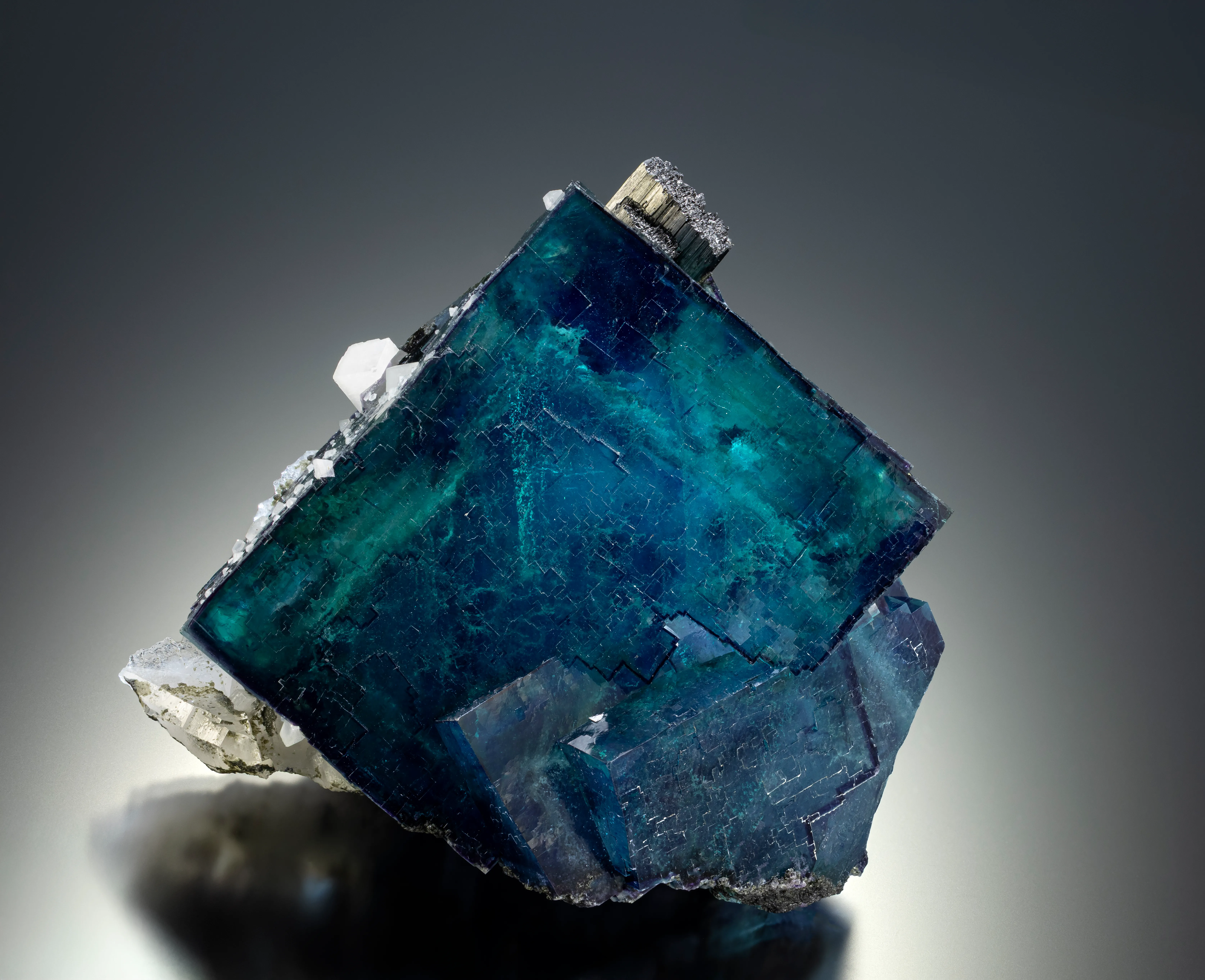 Fluorite and Wolframite - image 1